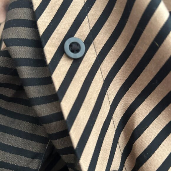 NWOT Chico’s Women’s No Iron Golden Stripe Sateen Shirt Size XL - Picture 10 of 13